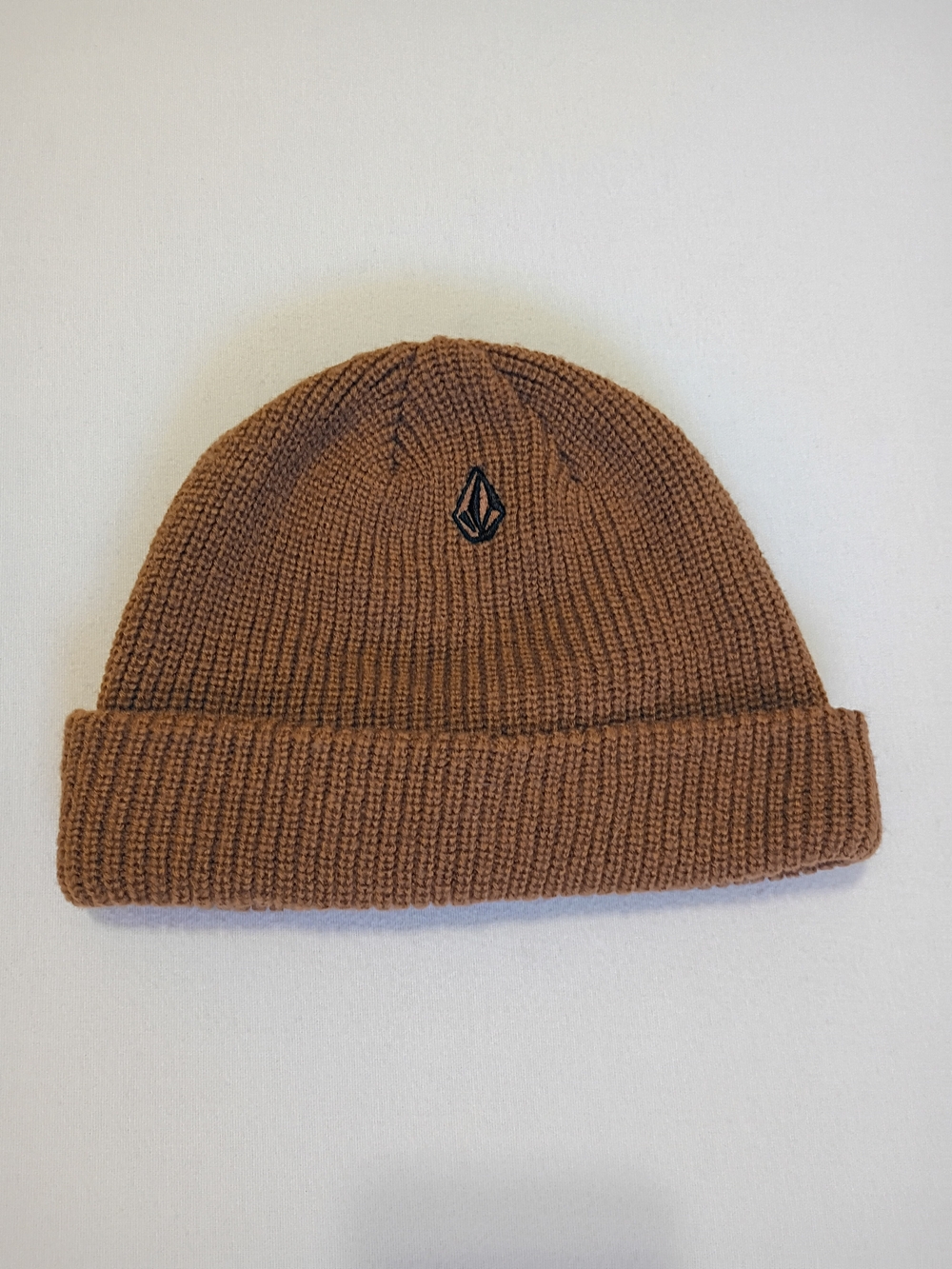 Volcom Full Stone Beanie Hat Mens Brown Mocha Ribbed Knit Cuff Stone Logo